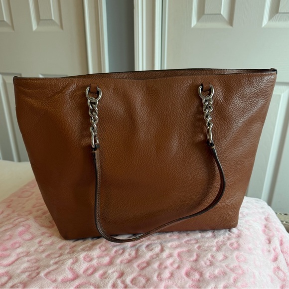 Coach Leather 36600 Tote with Silver Accents
Size: OS - Picture 4 of 13